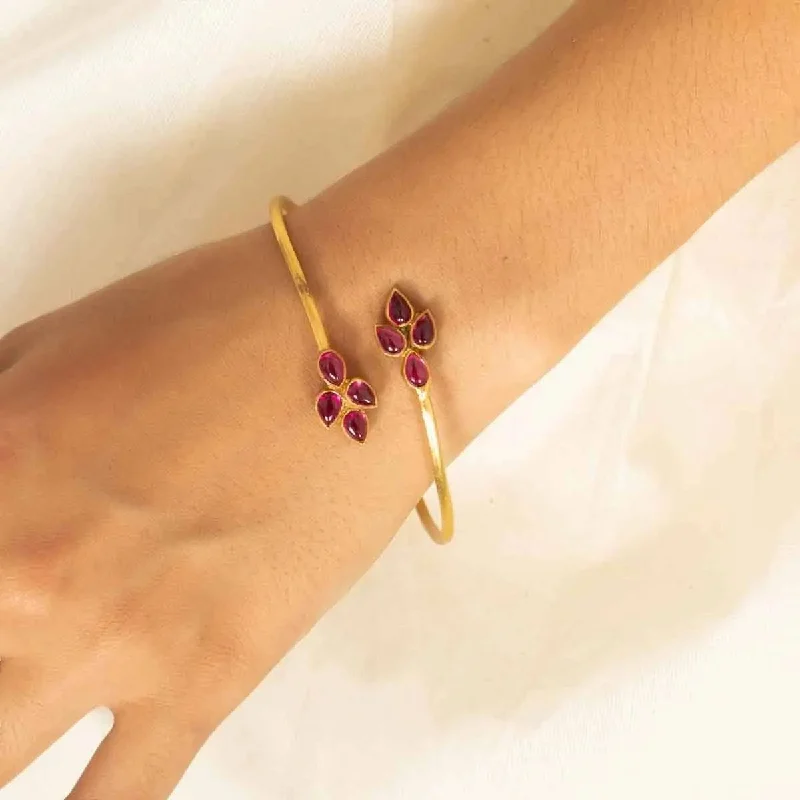 Women’s custom-made bracelets-Silver Gold Plated Red Pota Bangle