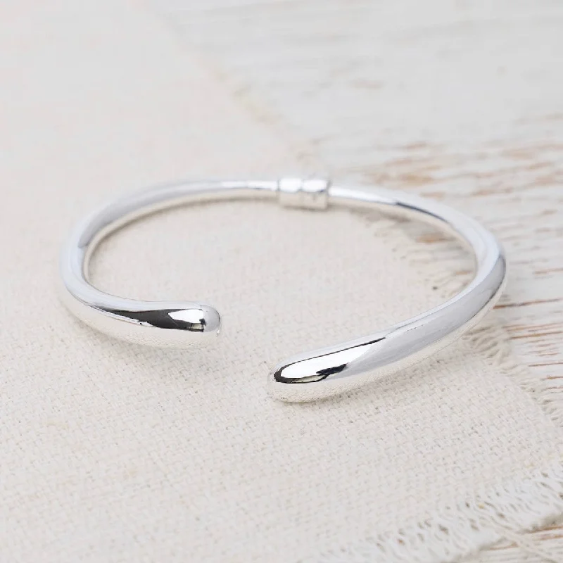 Women’s bangle bracelet sets-Electroform Double Droplet Hinged Bangle