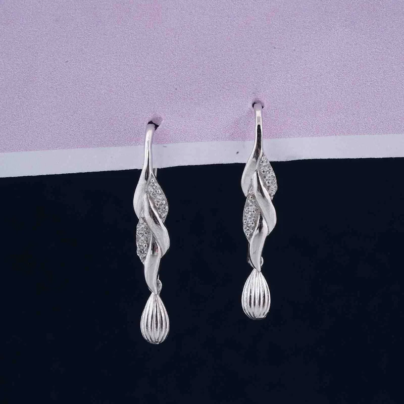 Women’s luxury diamond earrings-Silver Petals Drop Earrings