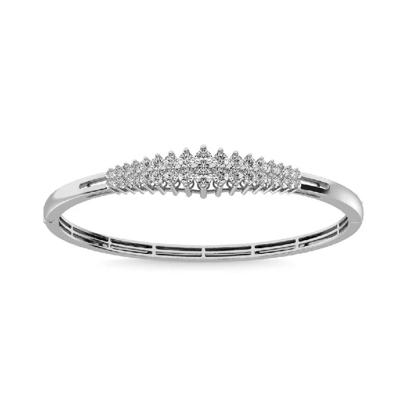 Women’s beaded bracelets-Diamond 4 ct tw Round Cut Pyramid Bangle in 14K White Gold