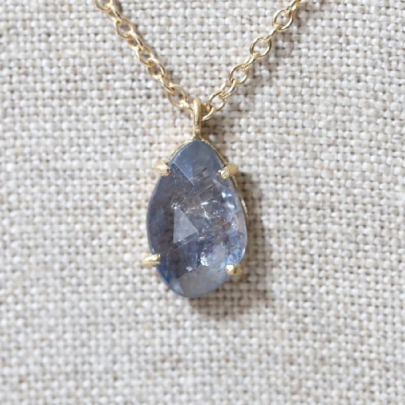 Women’s engagement necklaces-4.42ct natural blue sapphire necklace