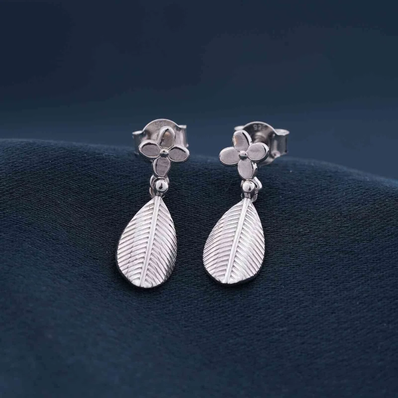 Women’s oval earrings-Silver Leafy Hazel Earrings