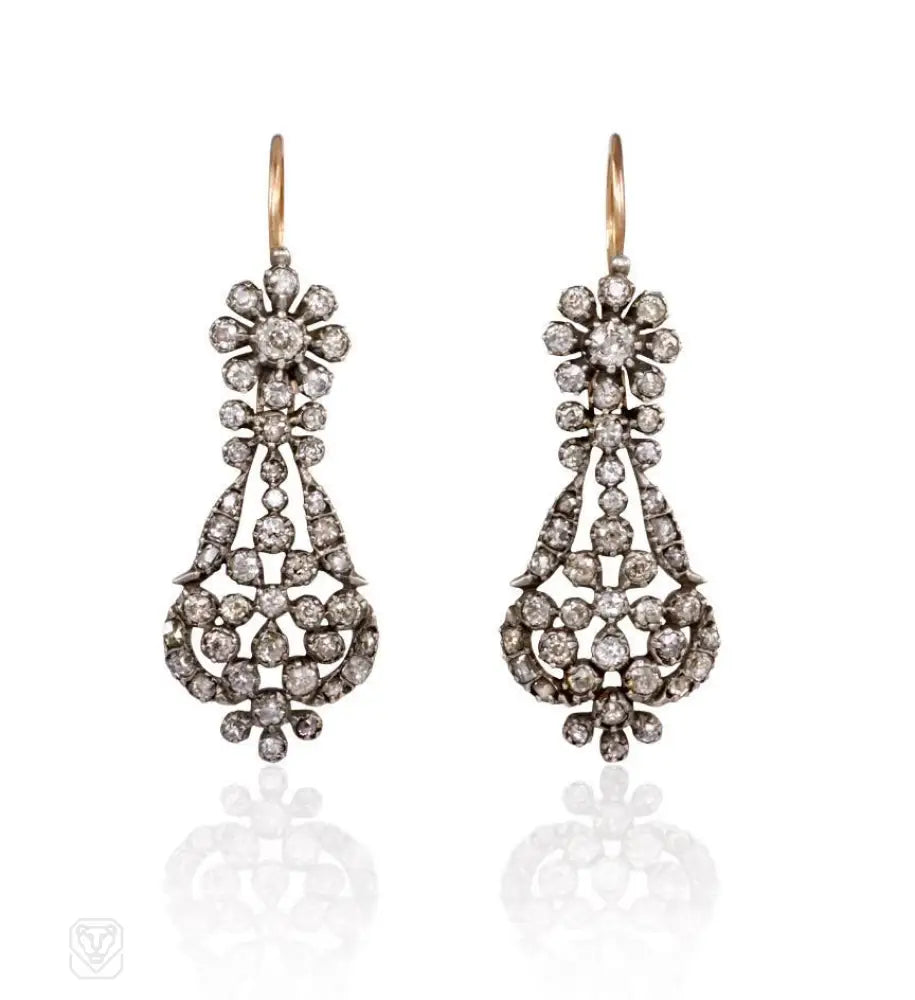 Women’s geometric statement earrings-Antique diamond openwork earrings