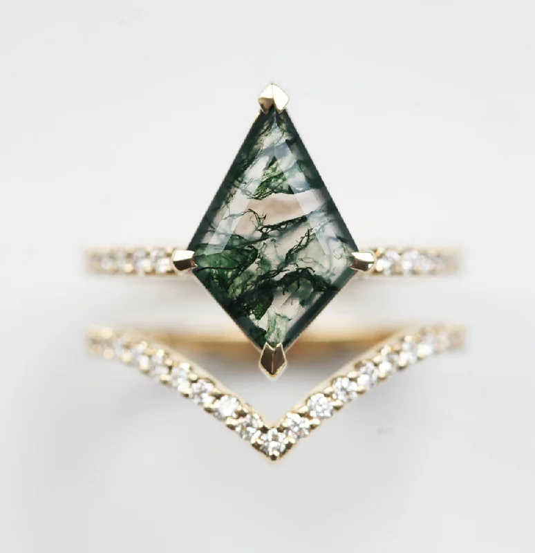 Women’s bridal engagement rings-Anna Moss Agate and Diamond Kite Ring Set