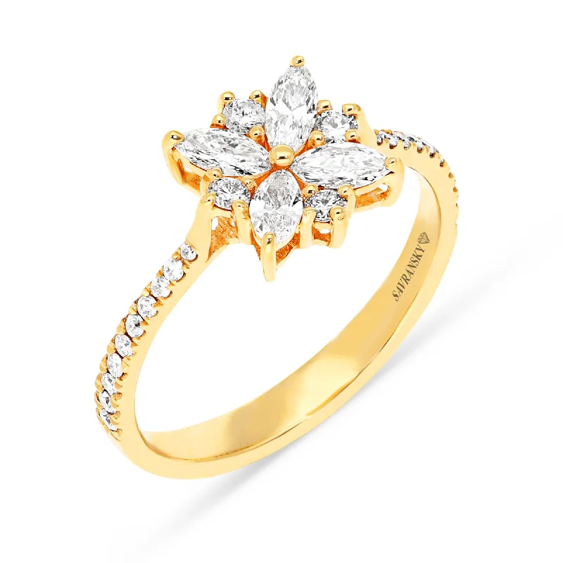 Women’s halo engagement rings-Flower Shaped Diamond Ring