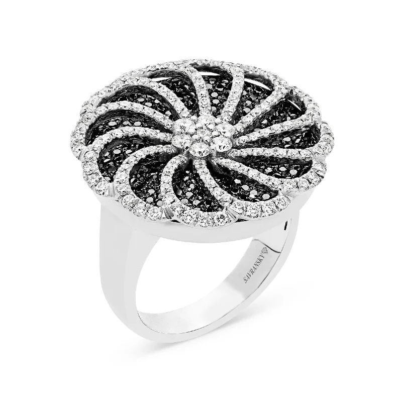 Women’s art deco-inspired engagement rings-White & Black Diamond Flower-Shaped Spinning Ring