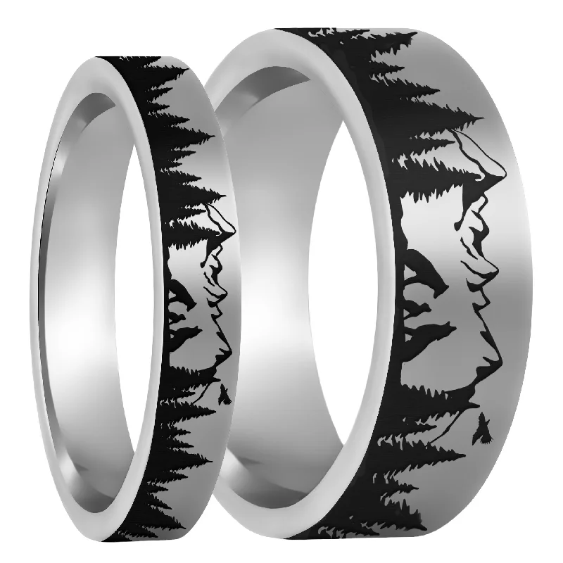 Rose gold rings for women-Wolf Landscape Scene Tungsten Couple's Matching Wedding Band Set